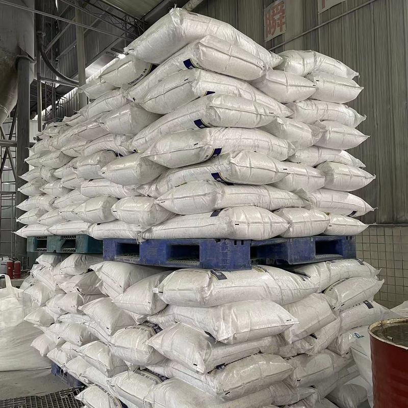 L'adhésif RA est composé de 65% de mélamine hexaméthoxyle et d'un support inerte. En association avec le récepteur du méthylène, il peut favoriser efficacement l'adhérence entre le matériau de renforcement en caoutchouc et en acier.